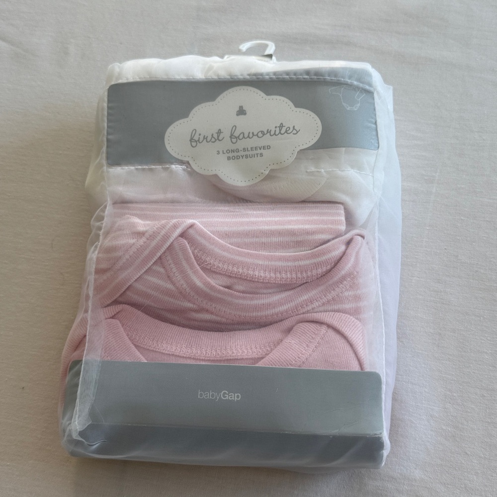 New In Pack GAP 3 Baby Long-Sleeved Bodysuits - Pink and White